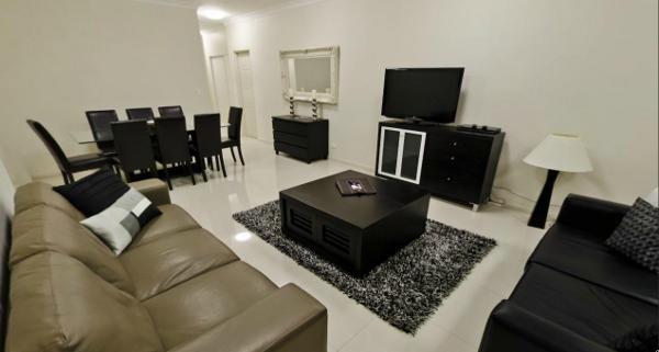 Astina Serviced Apartments - Central Penrith Chambre photo