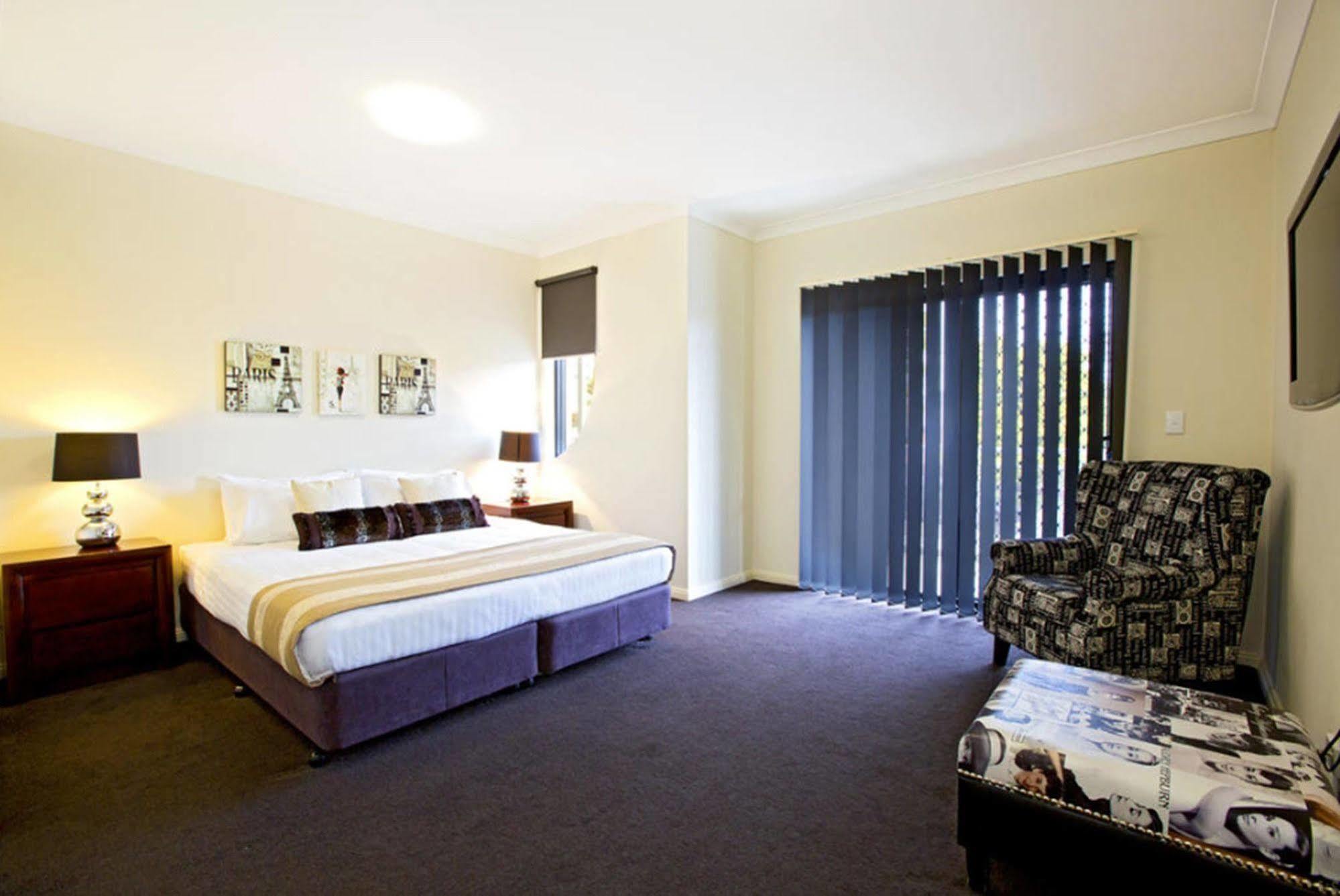 Astina Serviced Apartments - Central Penrith Extérieur photo