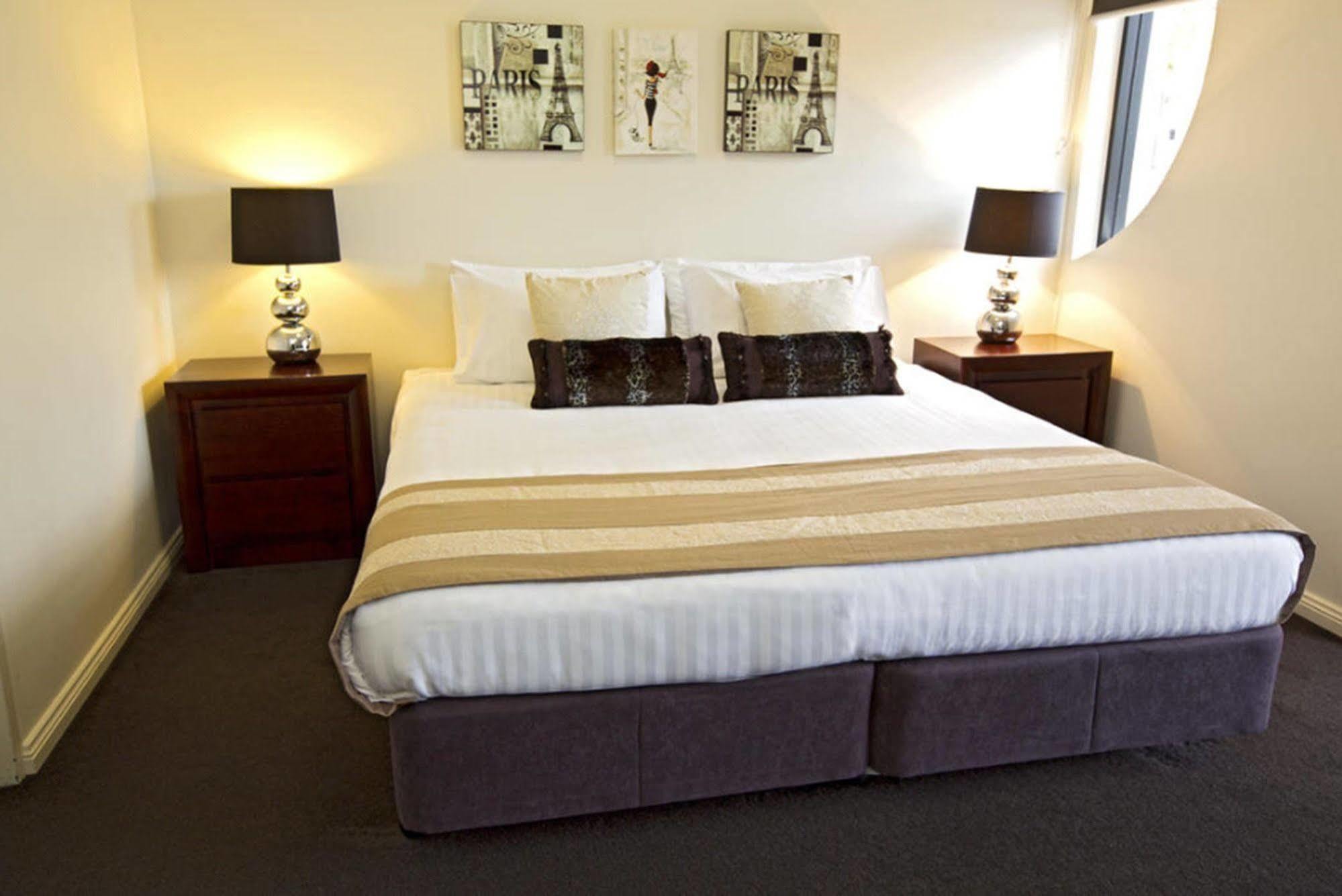 Astina Serviced Apartments - Central Penrith Extérieur photo