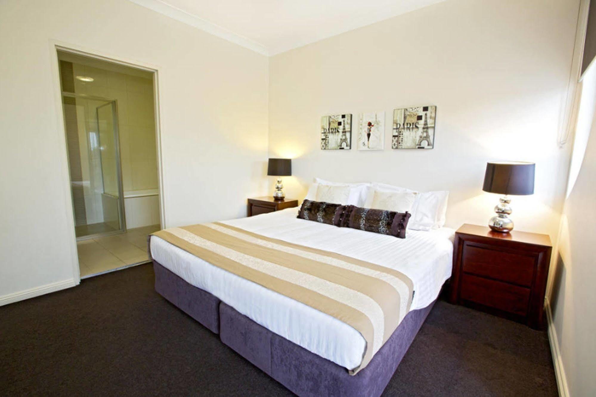 Astina Serviced Apartments - Central Penrith Extérieur photo